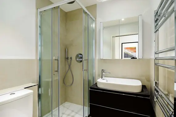 The pleasing proportions of Randolph Street's bathroom.