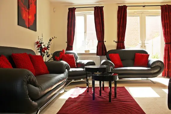 Family size lounge with a comfortable seating area