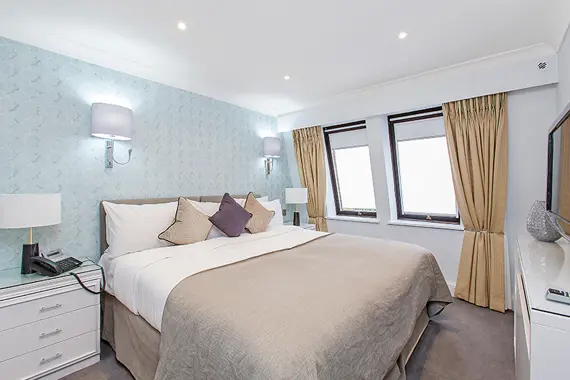 A comfortable two bedroom standard aparment in Mayfair House
