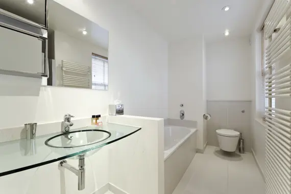 A stunning spacious bathroom