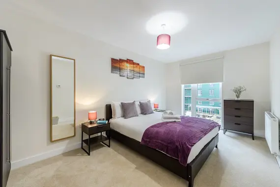 A rather spacious one bedroom apartment