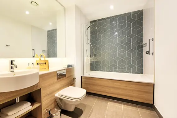 Baths are also available in Staybridge Suites Dundee
