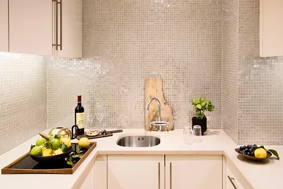 A lovely kitchen in an executive one bedroom apartment