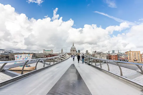 The pedestrian Millennium Bridge over the Thames is with easy reach of the apartments