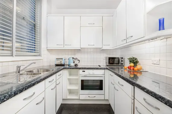 A fully equipped kitchen to show off your culinary skills