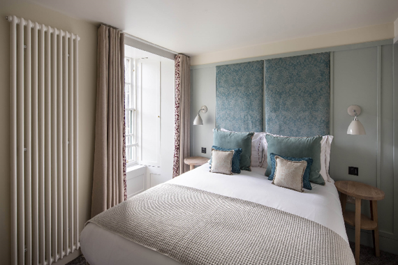 Natural colours throughout this one bedroom apartment