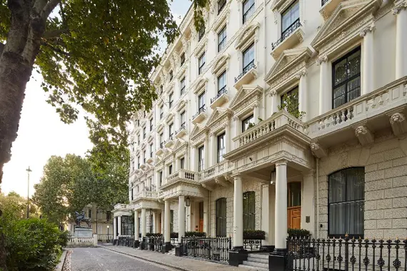Cheval Hyde Park Gate Exterior