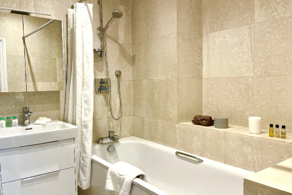 A clean and polished bathroom