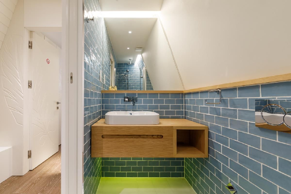 A compact shower room