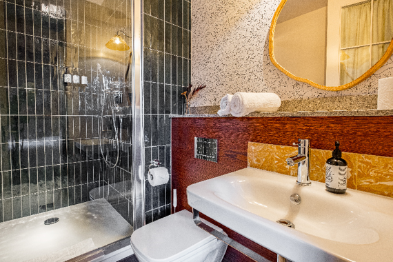 A serene shower room