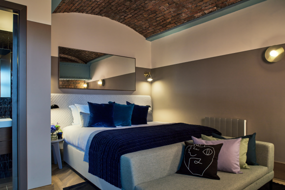 Comfortable and spacious standard studio