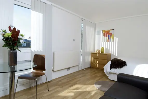 A bright and comfortable studio apartment at Albert Street