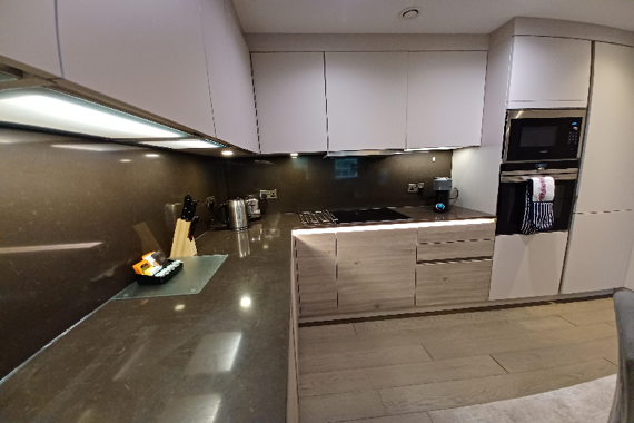 A fully-equipped and contemporary kitchen