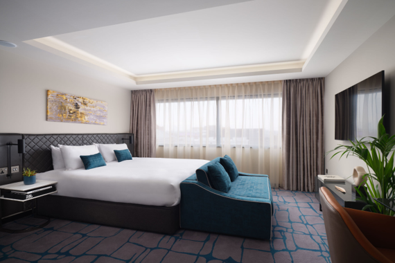 A lovely spacious Studio Apartment near White City