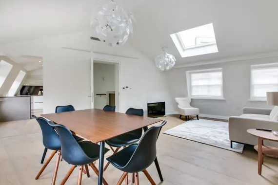 Unwind in the relaxing and comfortable lounge area