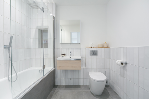 A stylish and elegant bathroom