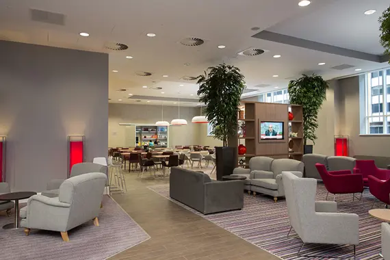 The spacious and comfortable communal lounge at Staybridge Birmingham