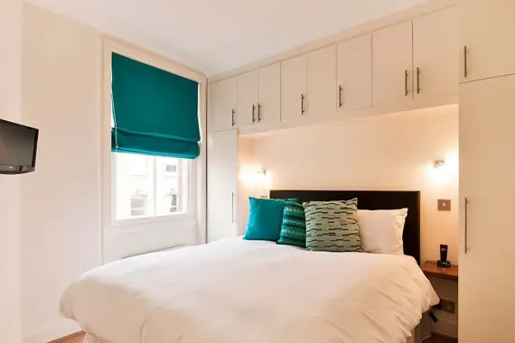 A comfortable double bedroom at Chiltern Street with a Queen size bed