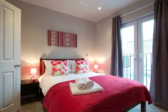 A bright and colourful Fulham Riverside bedroom