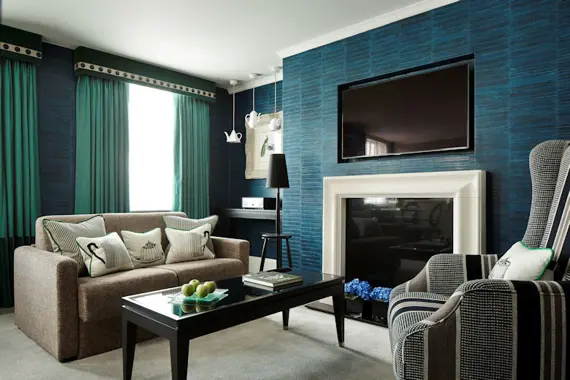 A beautifully furnished one bedroom apartment living room