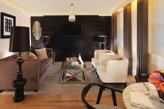 A stunning, well decorated living area