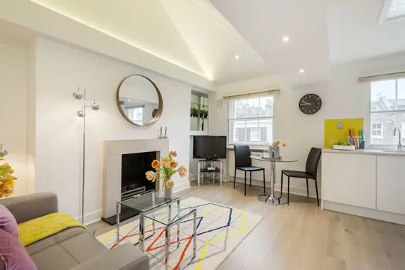 Crawford Street's fab decor is really zingy!