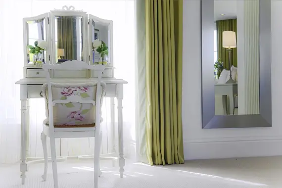 A place to make yourself beautiful in the Court Suite