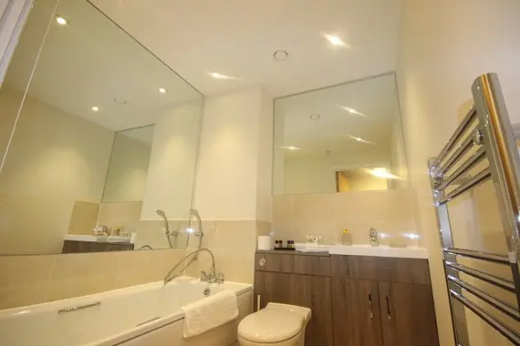 A fabulous, modern bathroom